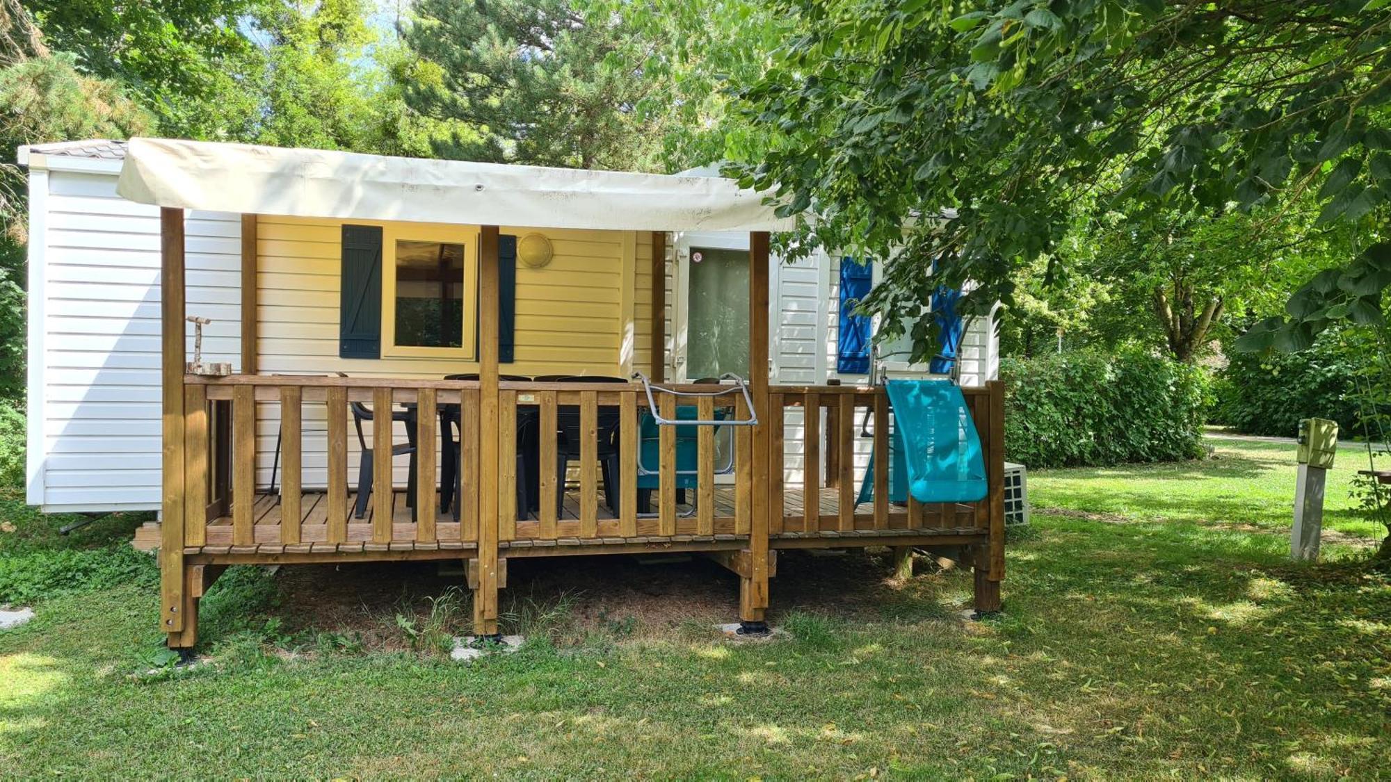 Camping Le Vallage Attigny Экстерьер фото